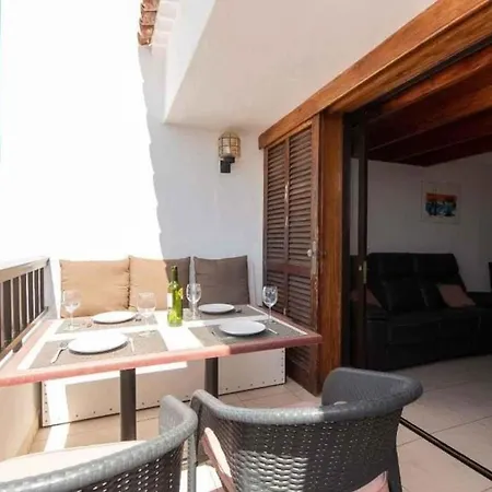 Apartment Playa De Americas: Spacious Family In Tenerife
